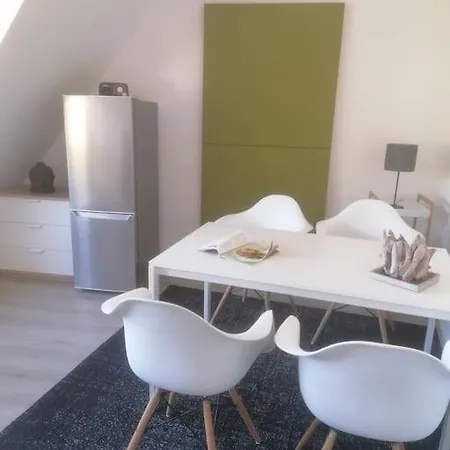 Innenstadtlage, Schone, Helle 3zkb Wlan Apartamento